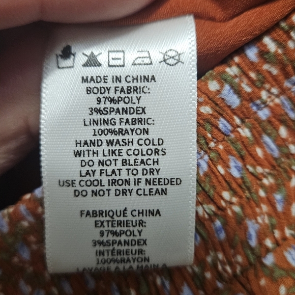 PAPER CRANE Smocked ruffle layer mini skirt. Rust/blue. Size small NWT - Picture 10 of 10